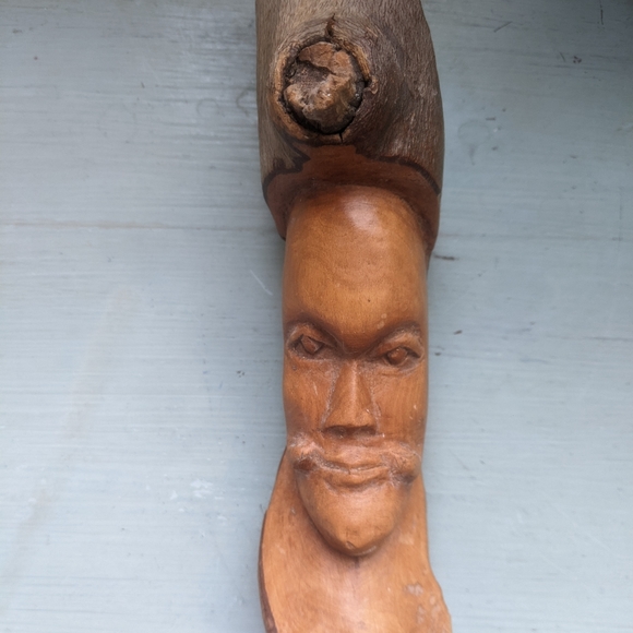 Hand Carved Face in Wood Statue - Picture 2 of 15